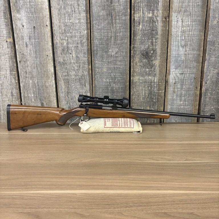 Ruger 77/22 .22LR Rifle With Leupold Scope Serial:701-56673 39" (1 of 13)