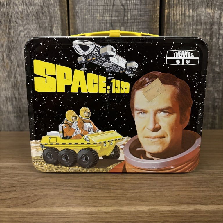 Vintage Metal 1975 Space: 1999 Lunchbox by Thermos - 9"x7" (1 of 6)