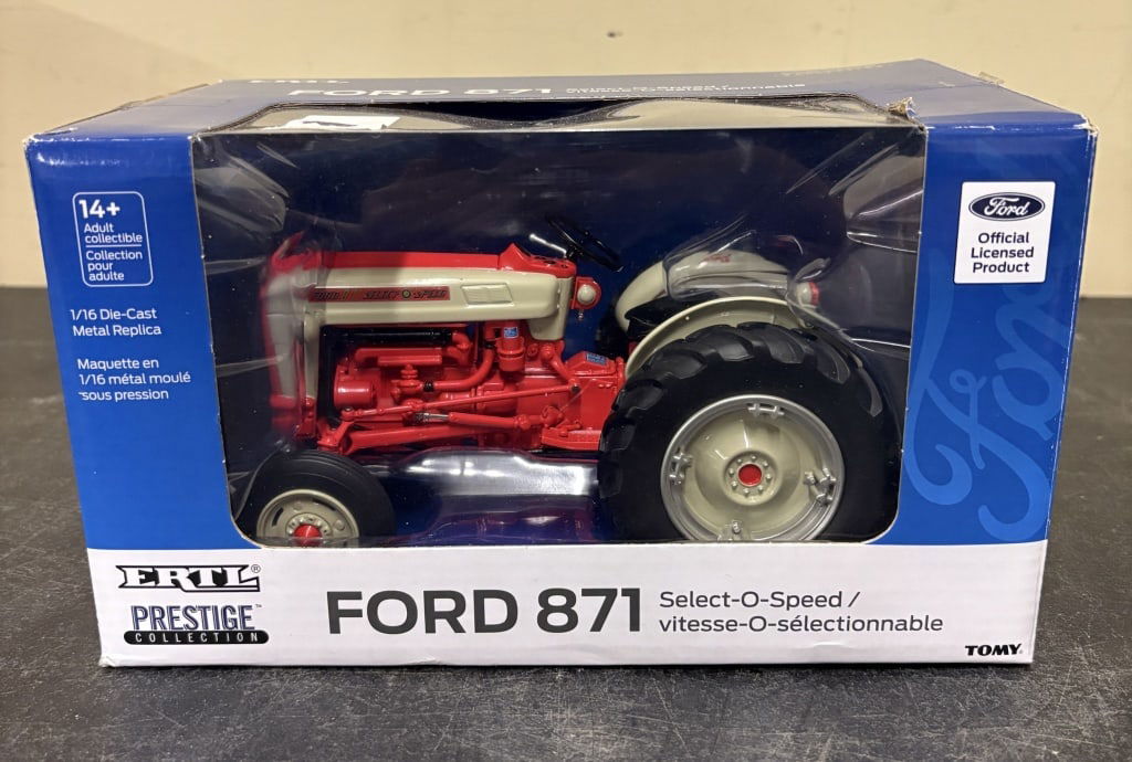 1/16 Scale Ford 871 Select-O-Speed Wide Front tractor from the ERTL Prestige Collection - 5"X9.5" (1 of 4)