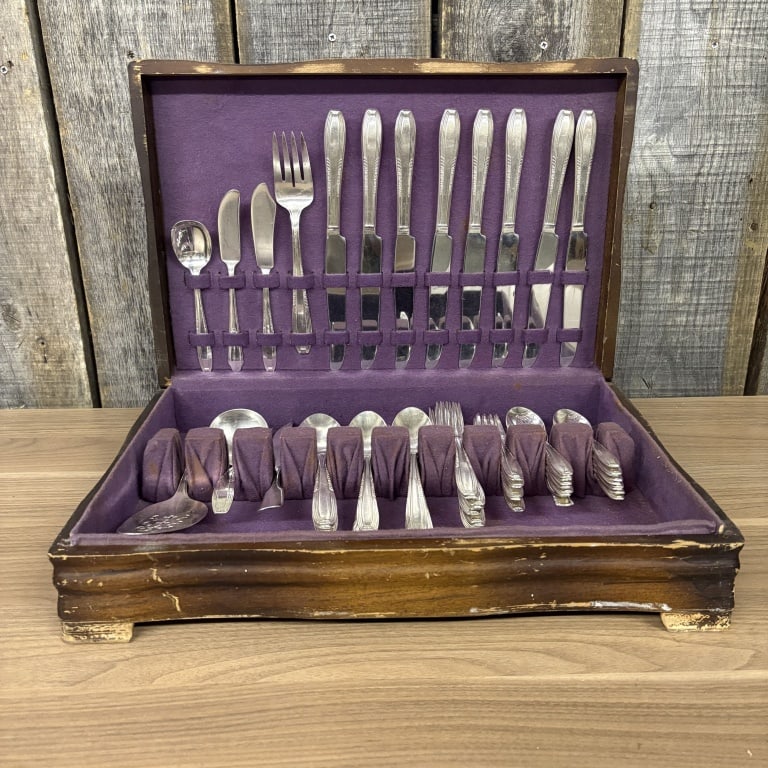 Vintage Silverware Set - 16.5"x12" (1 of 5)
