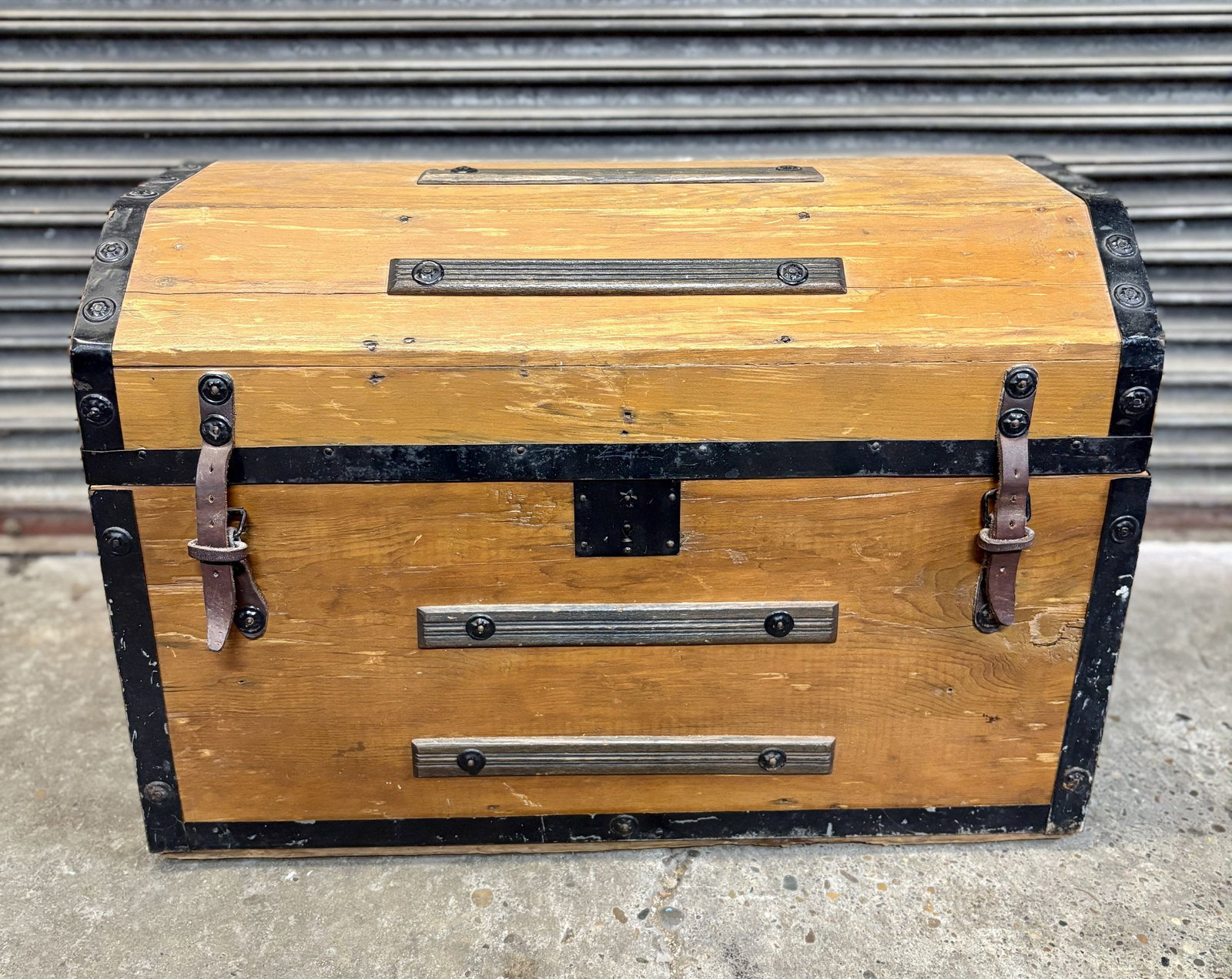 Early American Pine - Iron Steamer Trunk, Likely Early 1900's 15"X28"X19" (1 of 5)