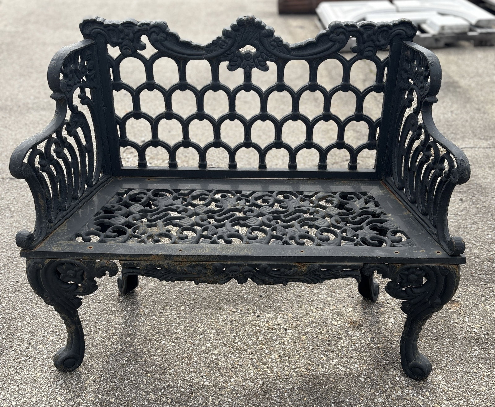 Cast Iron Victorian Style Heavy Black Settee - Garden Bench; Gothic - Horseshoe Patterns 17"X41"X34" (1 of 8)