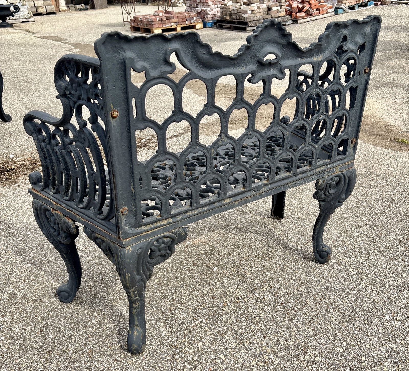Cast Iron Victorian Style Heavy Black Settee - Garden Bench; Gothic - Horseshoe Patterns 17"X41"X34" - 6