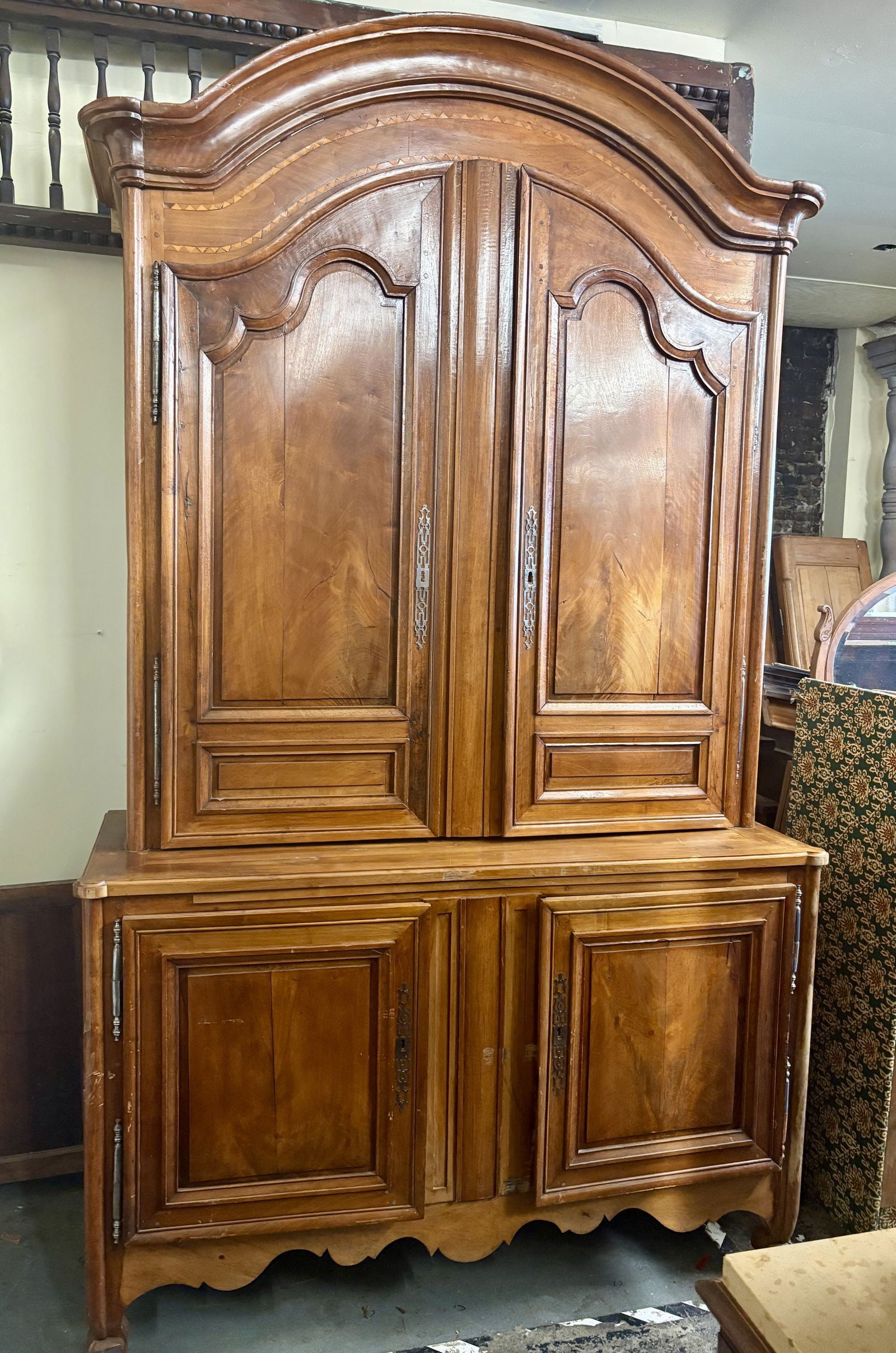 Antique French Régence Style Carved Oak Buffet A Deux Corps - 26"x64"x110" - NOT AVAILABLE FOR (1 of 10)