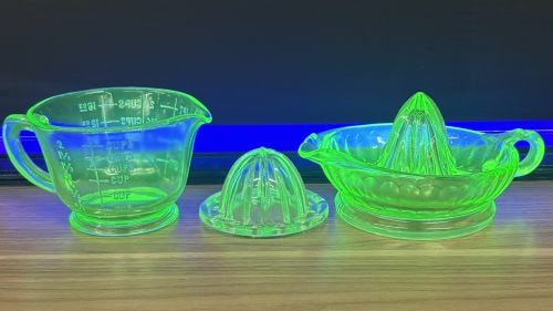 Uranium - Vaseline Glass Measuring Cup - Juicers 6"X4": Uranium - Vaseline Glass Measuring Cup - Juicers 6"X4"