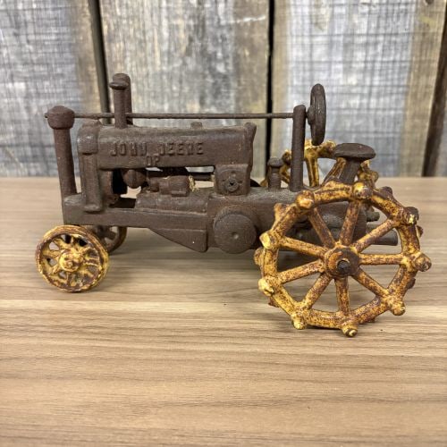 John Deere Cast Iron Toy Tractor 4.5"X9"X5": John Deere Cast Iron Toy Tractor 4.5"X9"X5"