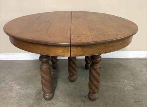 Antique Oak Victorian Dining Table With Barley Twist Style Legs 48"X30": Antique Oak Victorian Dining Table With Barley Twist Style Legs 48"X30" - NOT AVAILABLE FOR SHIPPING, PICK UP OR TRANSPORT ONLY