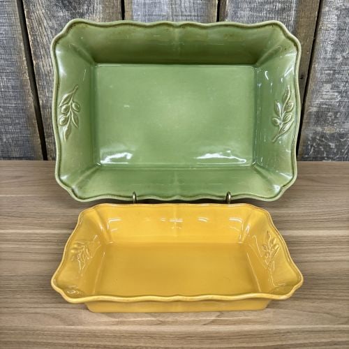 Vintage Arenito Stoneware Casserole Dishes made in Portugal, featuring Scalloped Edges and Embossed: Vintage Arenito Stoneware Casserole Dishes made in Portugal, featuring Scalloped Edges and Embossed Leaf Detailing - 10"X14" - NOT AVAILABLE FOR SHIPPING, PICK UP OR TRANSPORT ONLY