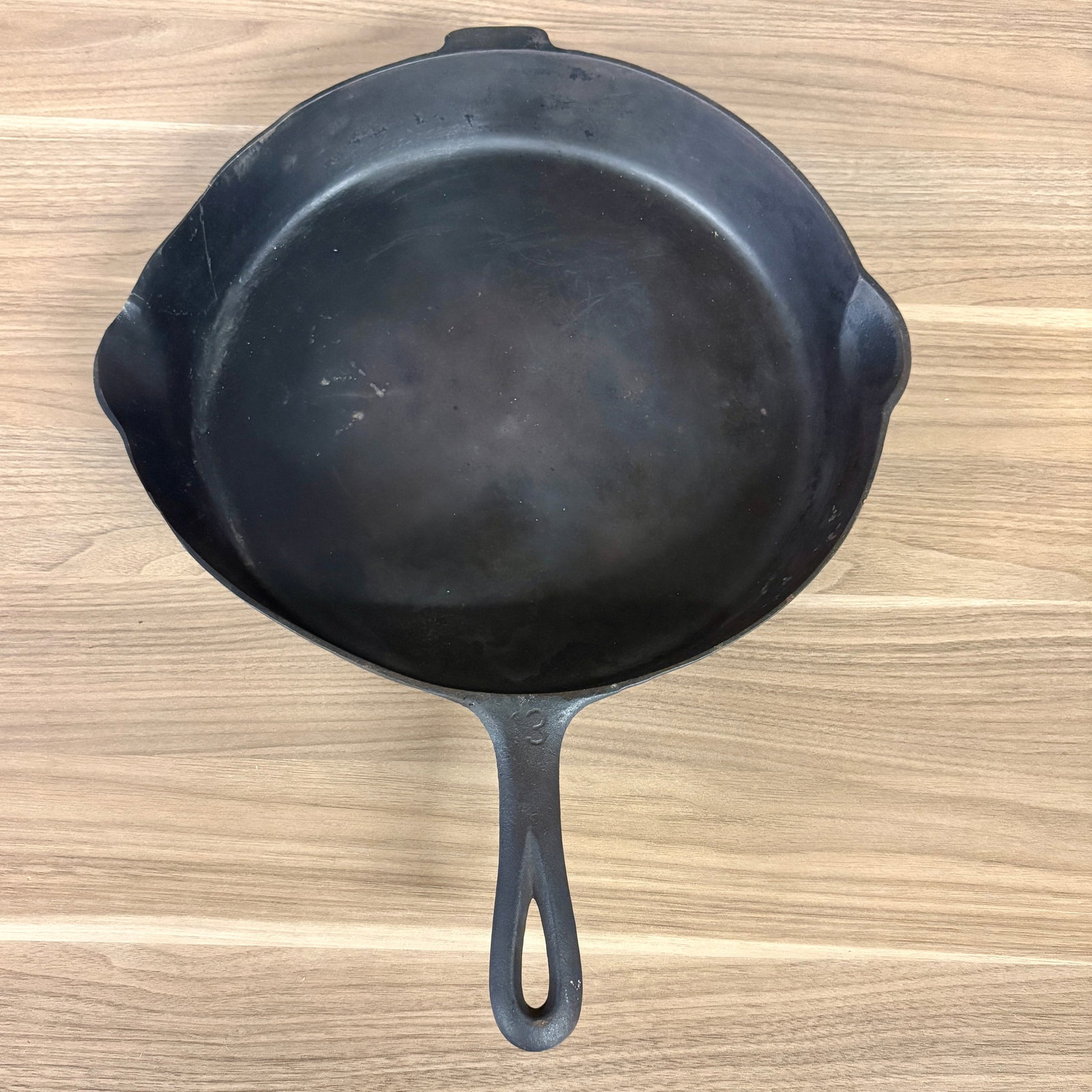 Rare Large Griswold No. 13 Cast Iron Skillet 720 Manufactured in Erie, Pennsylvania With Repair- (1 of 7)