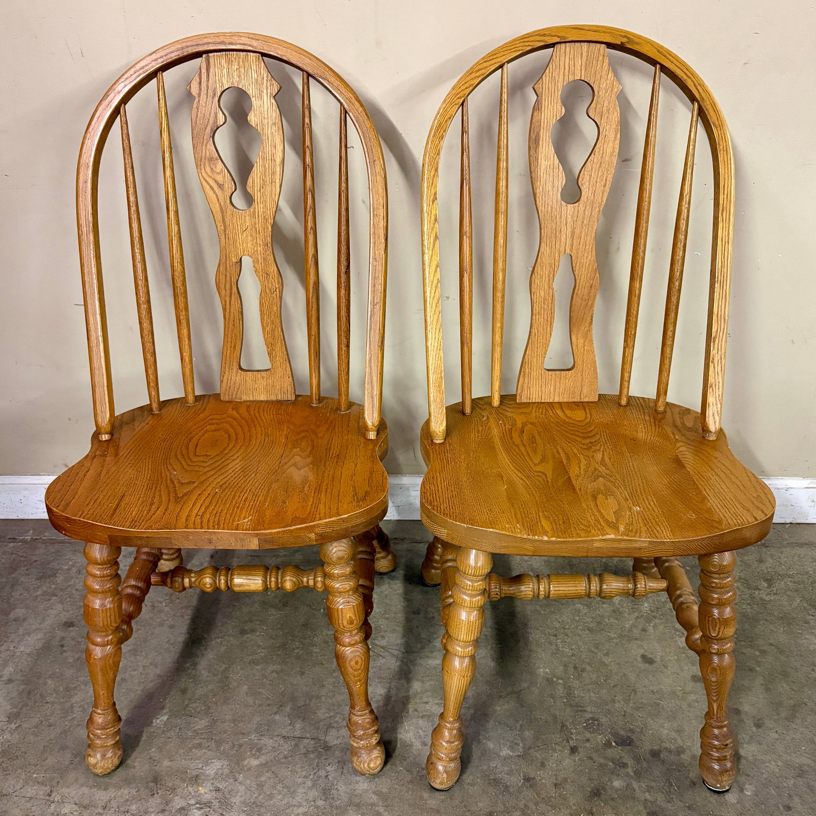 Solid Oak Windsor-Style Dining Chairs with Hoop Back Design, NOT AVAILABLE FOR SHIPPING, MUST PICKUP (1 of 4)