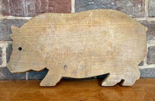 Vintage Primitive Pig-Shaped Wooden Cutting Board 9"X14" (1 of 5)