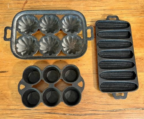 A Trio of American Vintage Cast Iron Baking Pans including a Turk's Head Gem Pan 8"X13" (1 of 7)