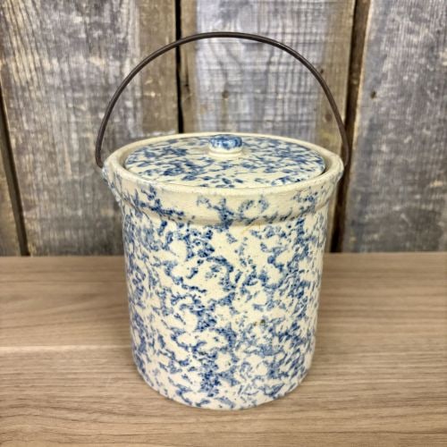 American Blue and White Spongeware Stoneware Crock with Lid and Bale Handle (1 of 7)