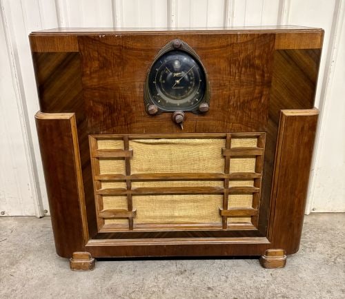 Zenith 1938 Console Floor Radio with Shutter Dial (1 of 9)