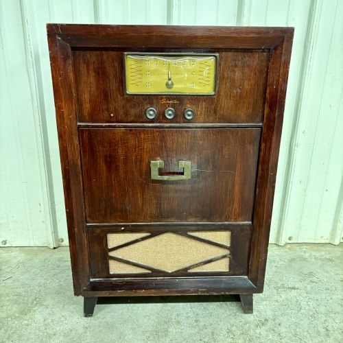 Silvertone Model 51 Radio-Phonograph Console for Sears, Roebuck and Co., 1950 (1 of 9)