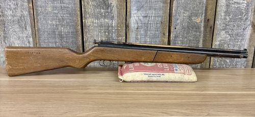 Sheridan Products Inc. Model C Blue Streak Multi-Pump Pneumatic Air Rifle .20 Caliber with 19.25 (1 of 4)
