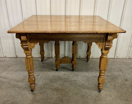 American Victorian Quarter Sawn Oak Extension Dining Table (1 of 8)