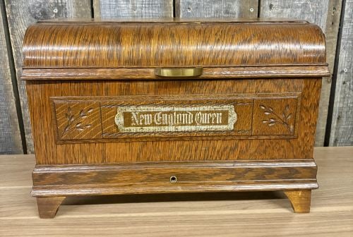 Antique Oak New England Queen Sewing Machine Coffin Top Dust Cover (1 of 6)