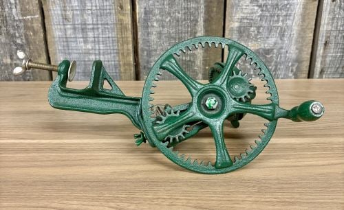 Vintage Cast Iron Hand-Crank Table-Mount Apple Peeler (1 of 7)