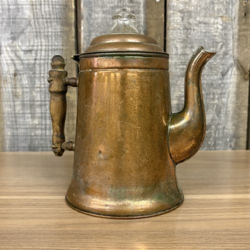 Vintage Copper 6-Cup Coffee Percolator with Wooden Handle: A vintage copper 6-cup coffee percolator, attributed to Rome Metal Ware, dating from the early to mid-20th century. The piece is of spun copper construction with a tinned interior and features a flare