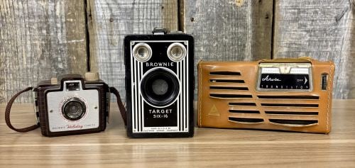 A Trio of Vintage Items Including Kodak Brownie Target Six-16 Camera Kodak Brownie Holiday Camera (1 of 8)