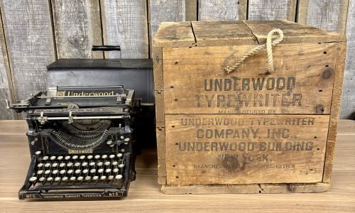 Antique Underwood No. 5 Standard Typewriter with Original Metal Cover and Branded Wooden Shipping (1 of 13)