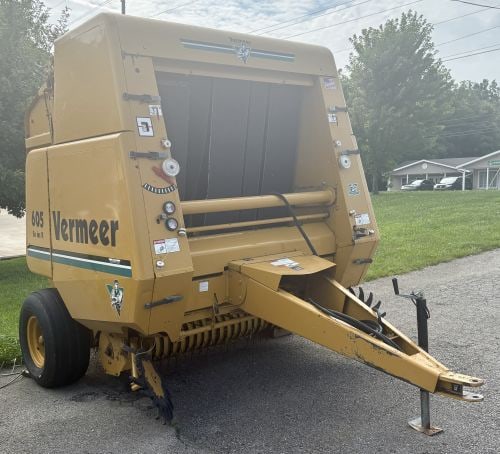 2027 Vermeer 605 Series K Round Baler (1 of 14)