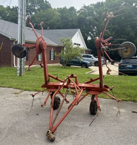 Hesston 4-Rotor Hay Tedder (1 of 13)