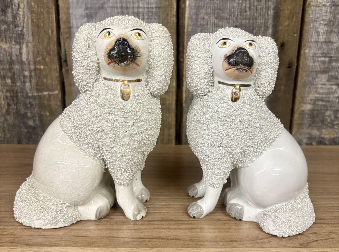 A Pair of Staffordshire Confetti Poodle Figurines (1 of 10)