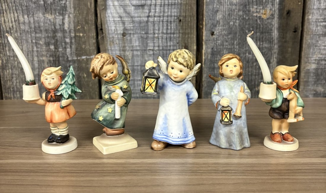A Set of Five Goebel M.I. Hummel Christmas Themed Ceramic Figurines (1 of 11)