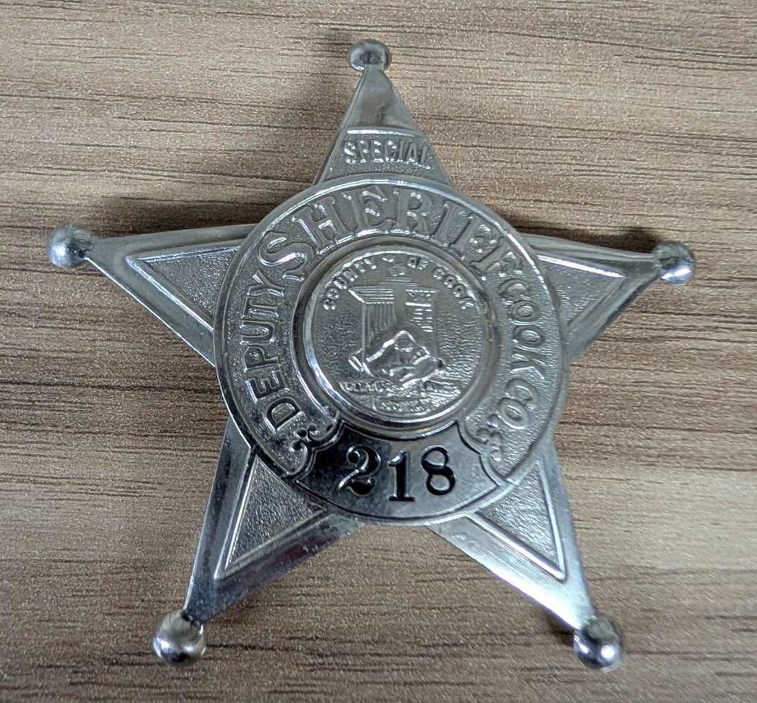 Meyer and Wenthe Cook County Illinois Special Deputy Sheriff Badge: Meyer and Wenthe Cook County Illinois Special Deputy Sheriff law enforcement badge. This five-point star badge is constructed from nickel-plated metal and features decorative ball tips at each point. 