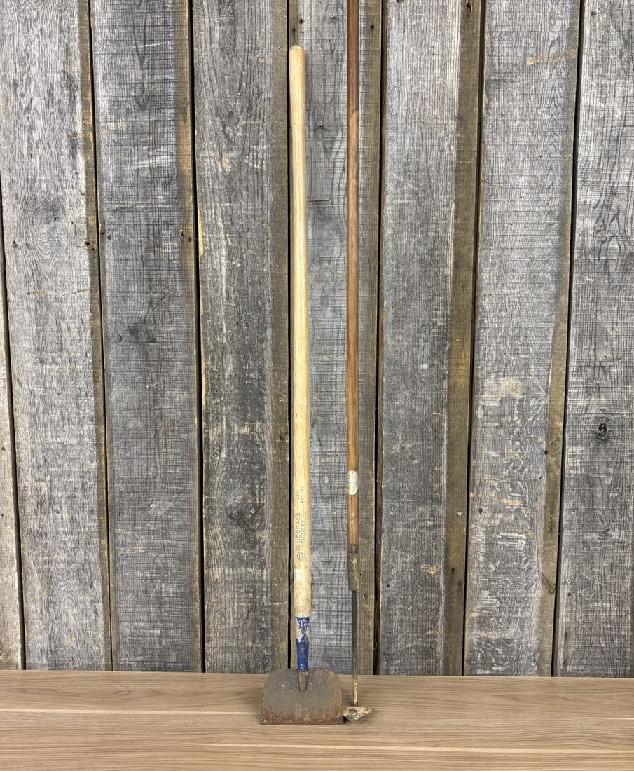Two Vintage Belknap Blue Grass Garden Hoes (1 of 8)