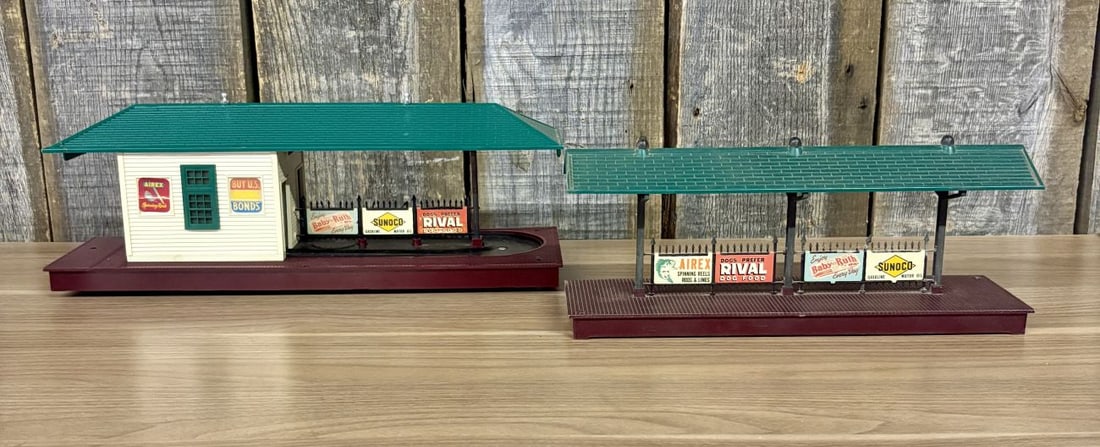 Three Lionel O-Gauge Model Train Station Accessories Including No. 256 Freight Station and No. 156 (1 of 11)