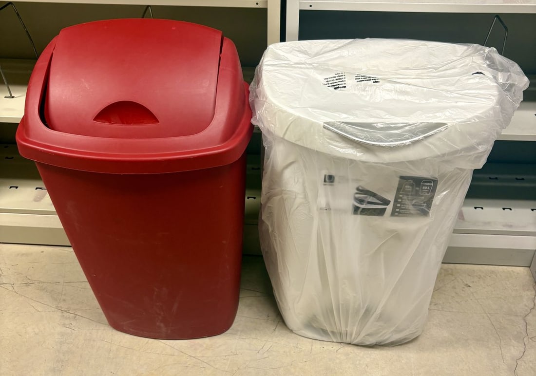 Two Plastic Kitchen Trash Cans Including an Umbra Brim Step-Pedal Model (1 of 5)