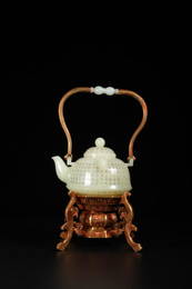 ROYAL GOAT-HEAD TEAPOT