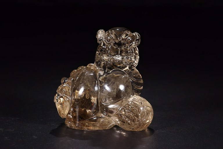 CRYSTAL LION HAND PIECE (0005) on Oct 08, 2019 Cardale Auctioneers in NY