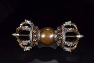 BRONZE WITH SILVER INLAID JINGANGCHU WITH AMBER AND