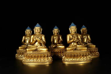 GILT BROZNE FIVE BUDDHA ORNAMENT