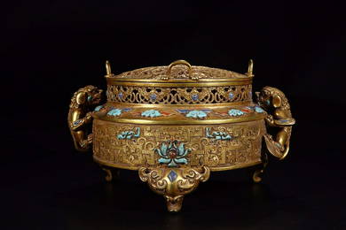 A GILT BRONZE DRAGON PATTERN TRESURE EMBEDDED DOUBLE