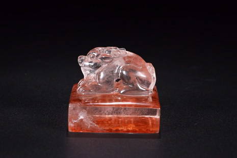 CRYSTAL CHI DRAGON PATTERNED SQUARE SEAL: Time: Qing Dynasty 17-19 Century / Weight 252g / Width 2.36 in / Height 1.97 in