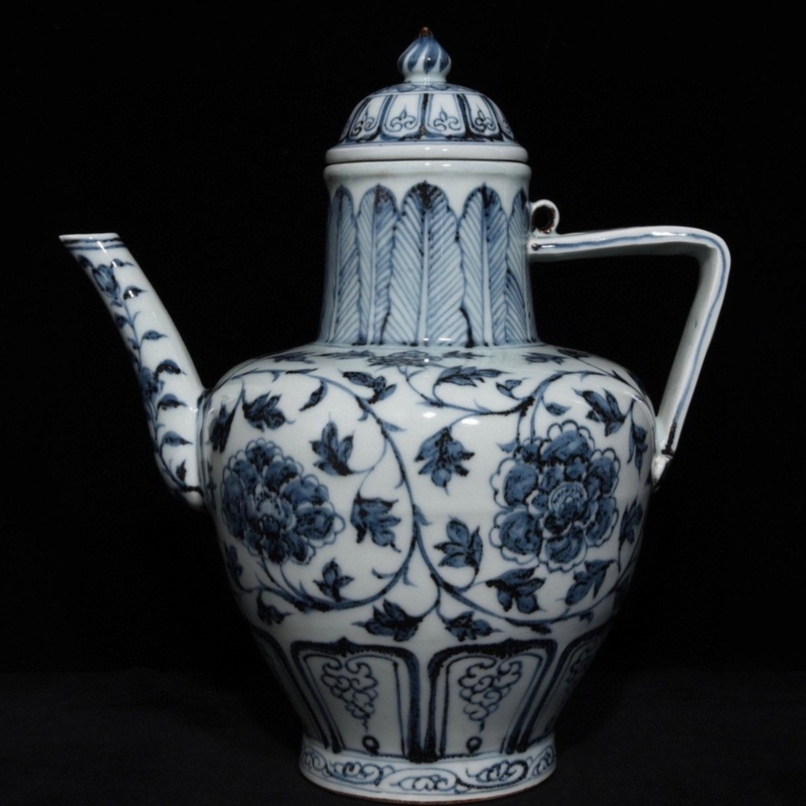 BLUE WHITE TANGLED-BRANCH FLOWERS AND PLANTS PATTERNING: Time: Ming Dynasty 14-17 Century / Dimension (1) 11.81 in / Dimension (2) 10.63 in