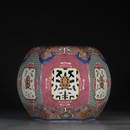 QIANLONG FAMILLE ROSE OUTLINE IN GOLD FLOWERS AND