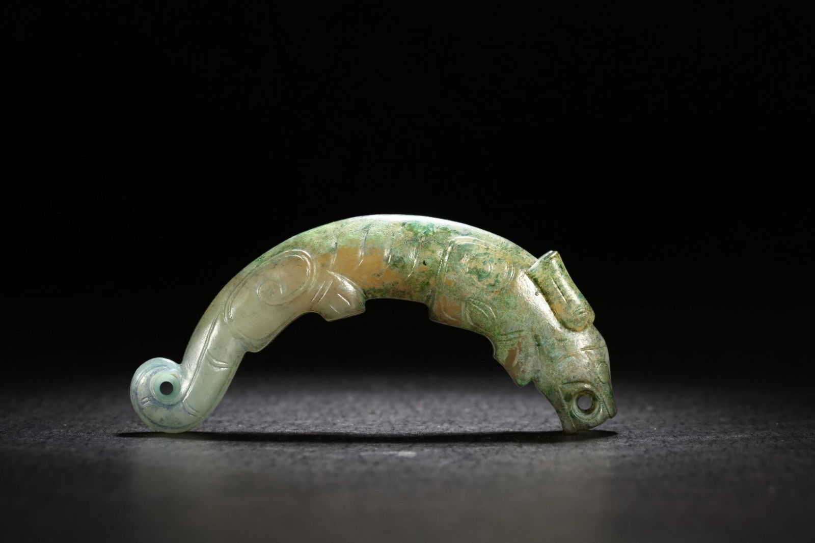 HETIANJADE BEAST PENDANT (1 of 6)