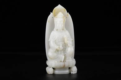 QINGDYNASTY HETIAN JADE GUANYIN BUDDHA