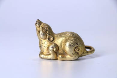 GILT BRONZE MOUSE ORNAMENT