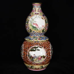 QIANLONG MARK ENAMELING YING'XI PATTERN REVOLVING-HEART