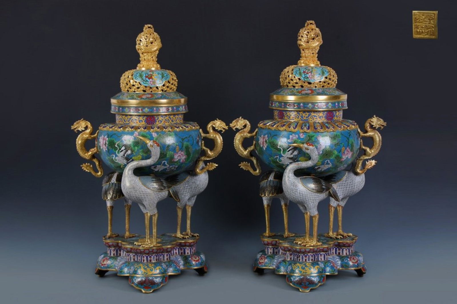 BRONZE CLOISONNE CRANE-FOOT DOUBLE DRAGON-EAR CENSER IN: Time: Qianlong Period 18 Century / Weight 30000g / Height 29.53 in / Mouth-Diameter 8.86 in / Belly-Diameter 11.42 in / Ear-Distance 16.54 in