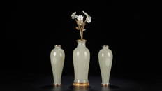 HETIAN JADE FLOWERS AND PLANTS BOTTLE IN SET