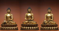 GILT BRONZE THREE-PERIOD-BUDDHA SITTING ORNAMENT