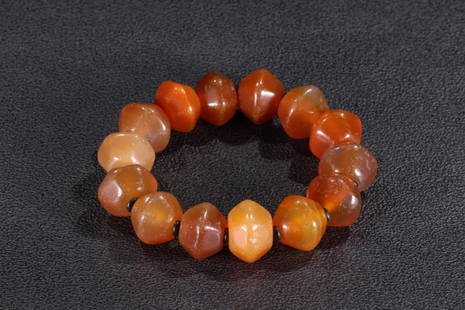 TIBETAN SIX-RIDGED AGATE BRACELET: Dimension (1) 0.57 in / Dimension (2) 0.73 in